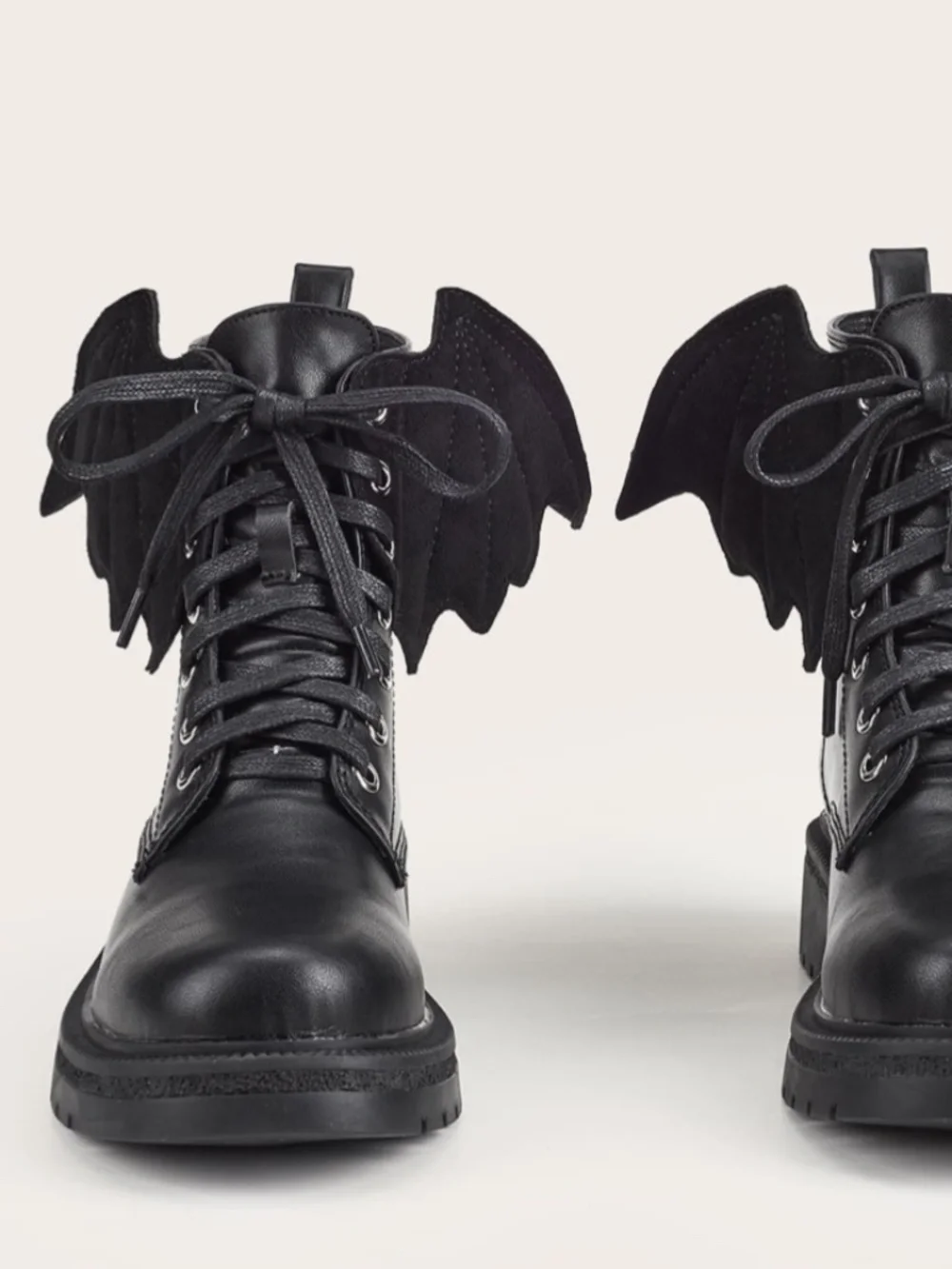 Bat Wing Combat Boots NEW 3.5 Black Lace-Up Lug Sole Ankle Smooth Vegan Leather